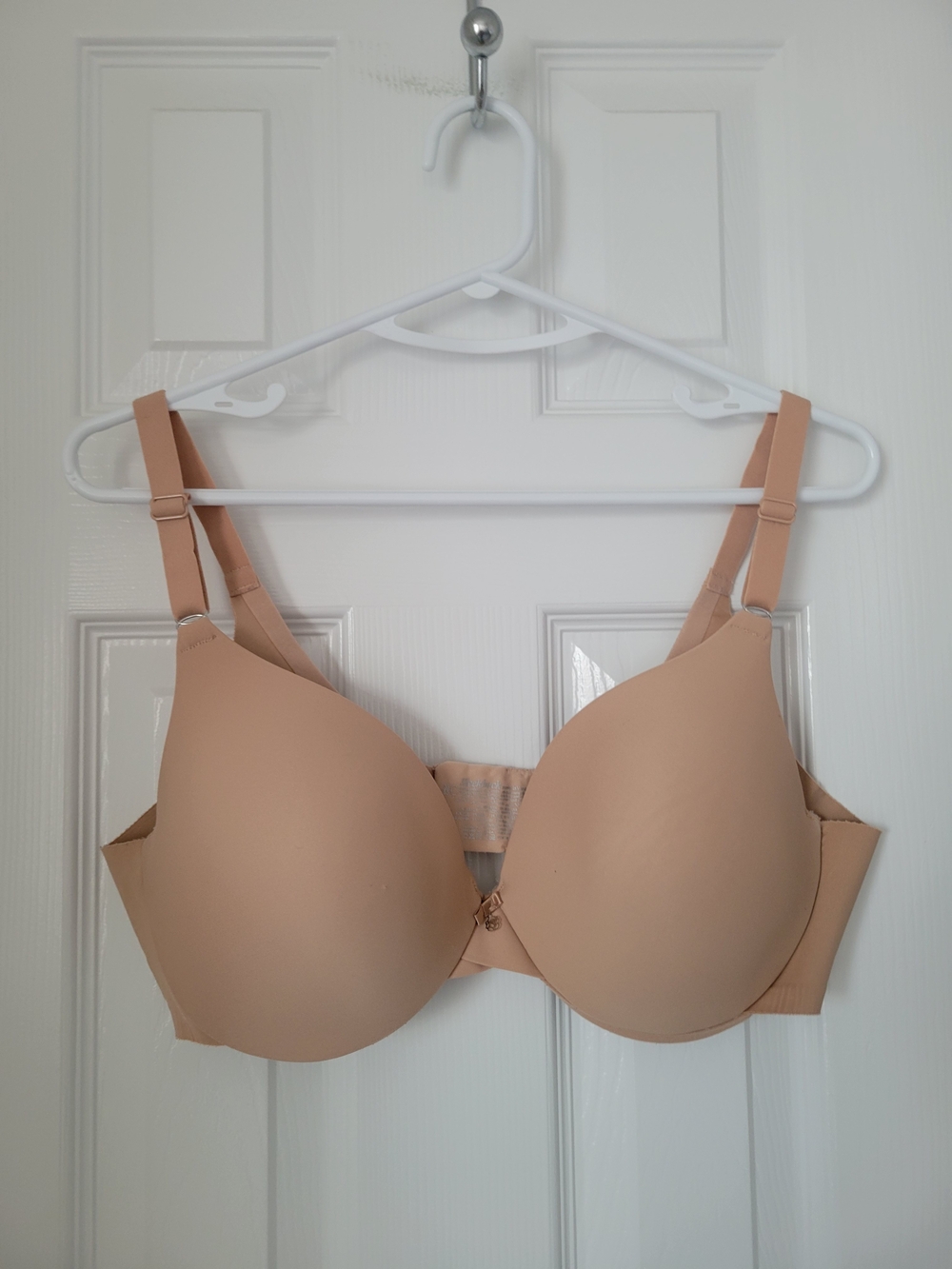La Vie En Rose Everyday Nude T-Shirt Bra with Light Support Size 38C